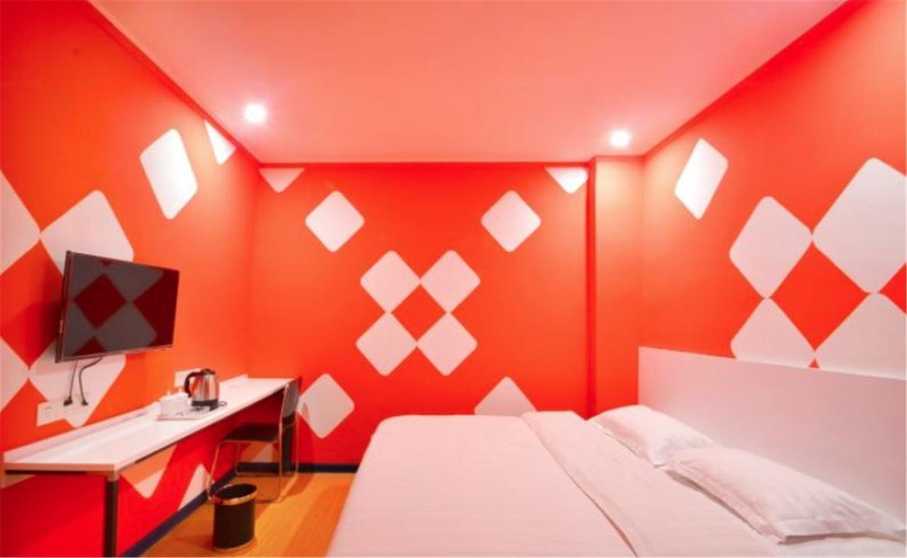 Jinkailai Business Hotel Qingdao Beer Street Exterior photo